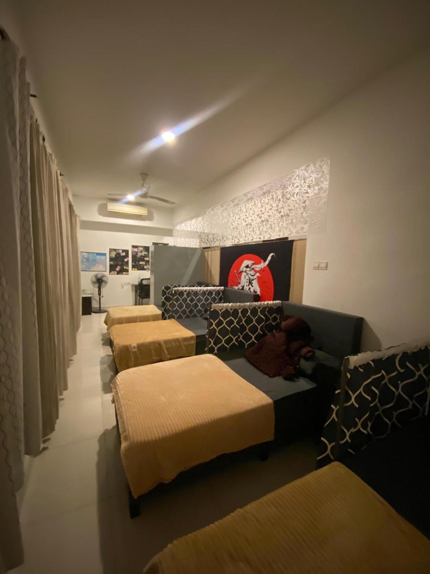 Regalia Bestfriend Hostel Kuala Lumpur Exterior photo
