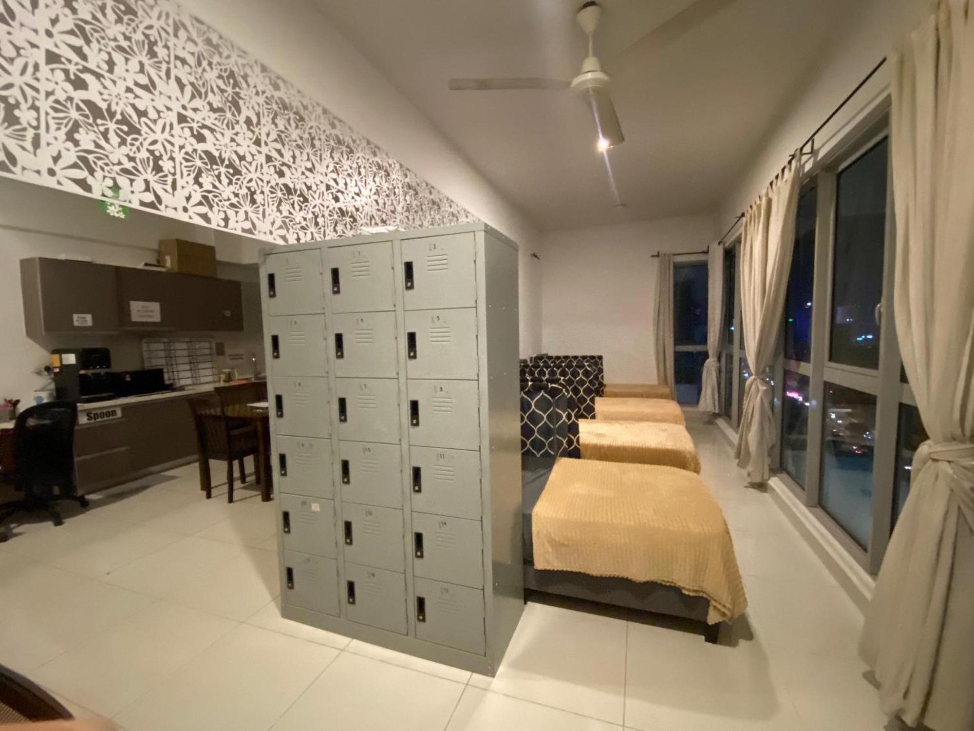 Regalia Bestfriend Hostel Kuala Lumpur Exterior photo